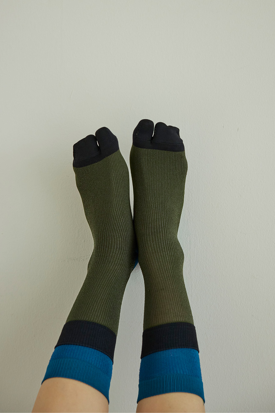 TORI COLOR TABI SOCKS