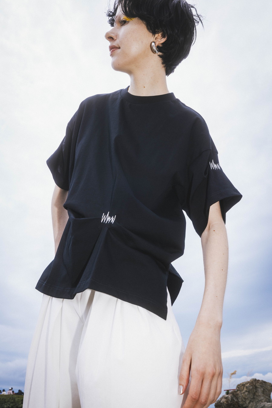 IRREGULAR TUCK T