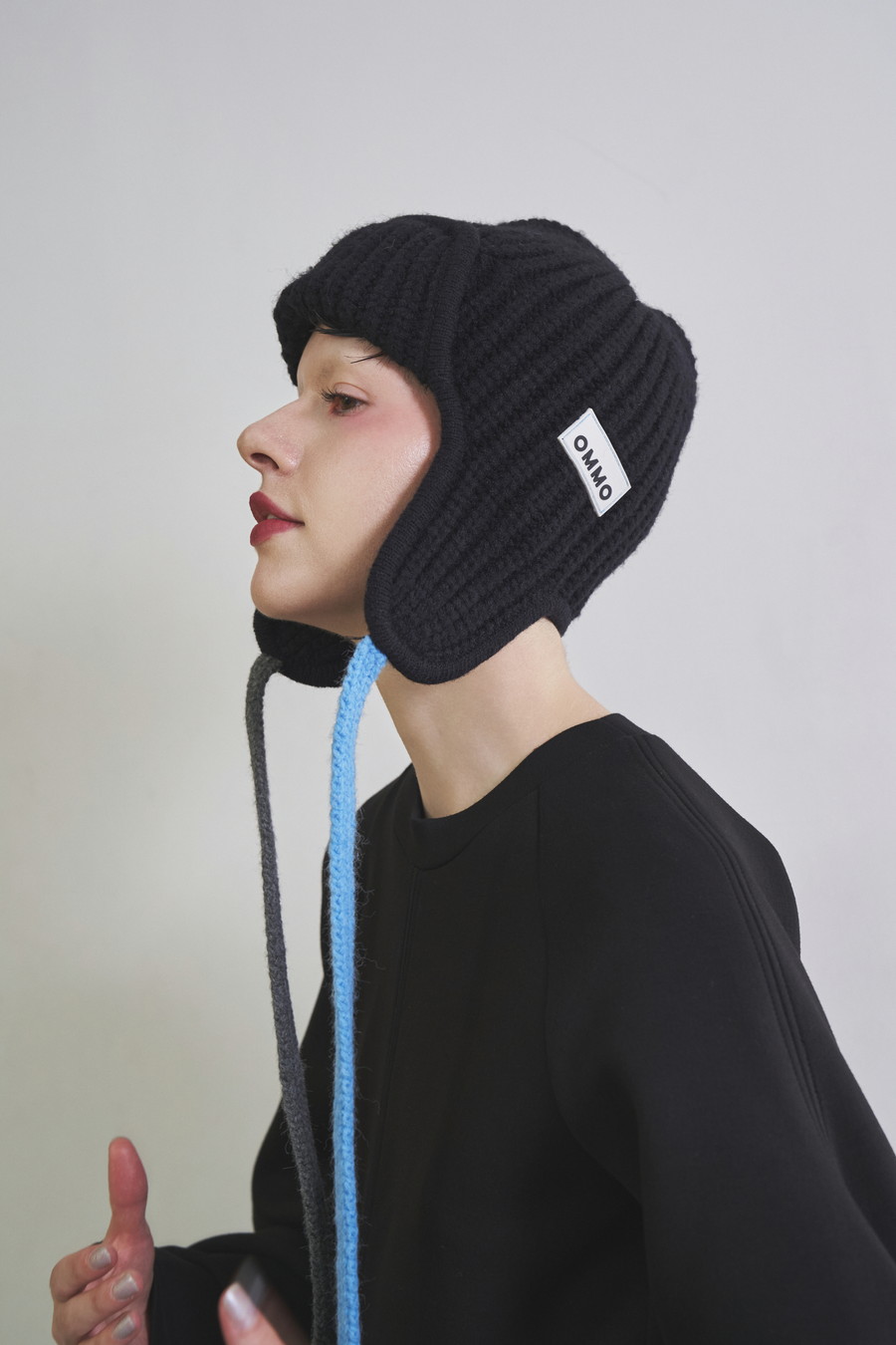 EARFLAP KNIT CAP