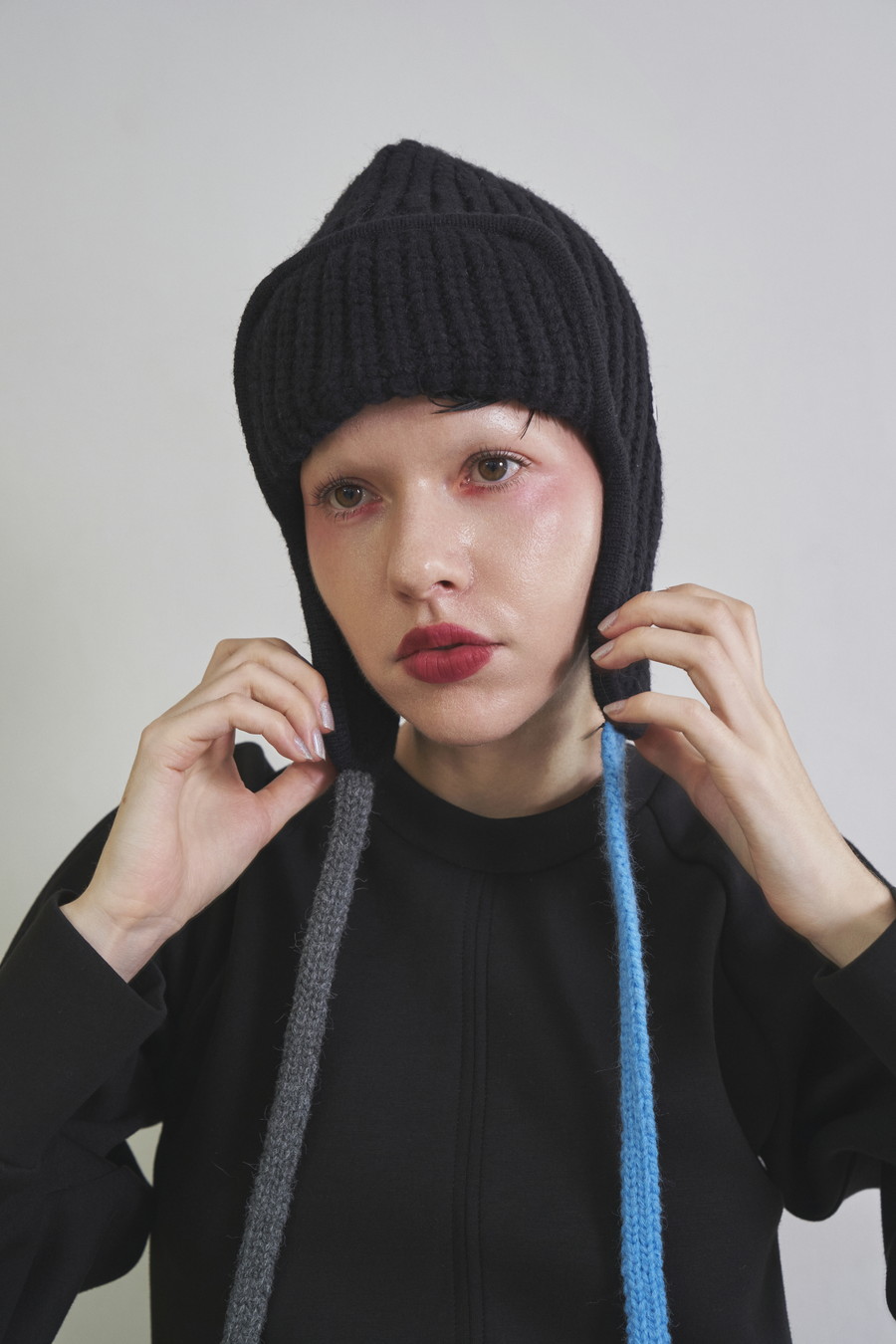 EARFLAP KNIT CAP