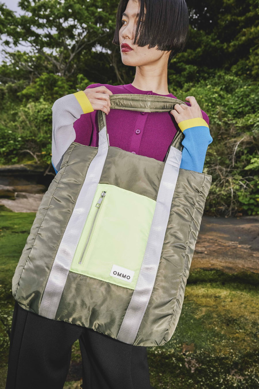 PADDED NYLON TOTE BAG