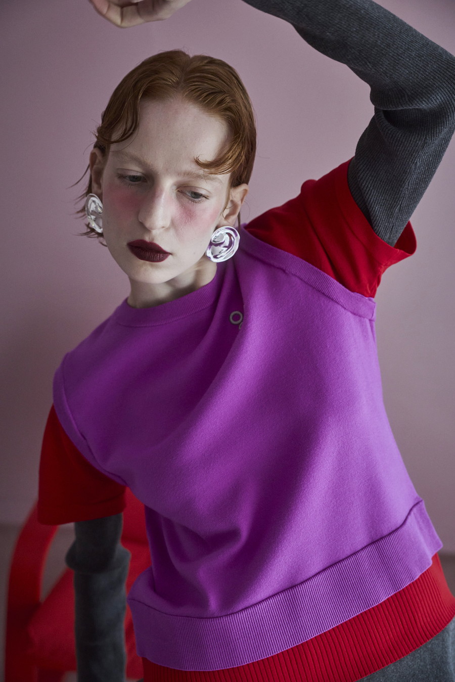 MULTICOLOR LAYERED KT TOP