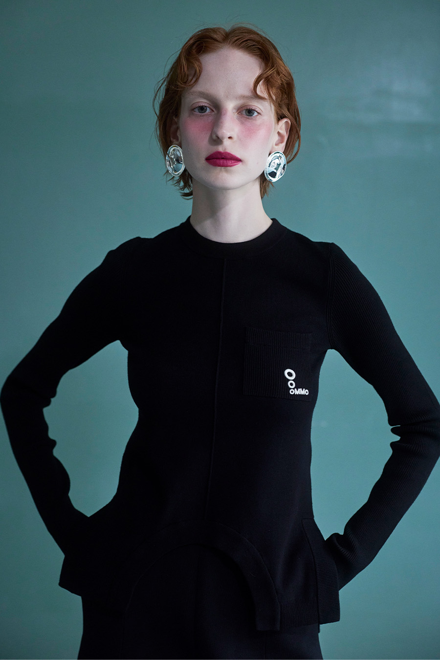 CRCLE CUT CREW NECK KT TOP