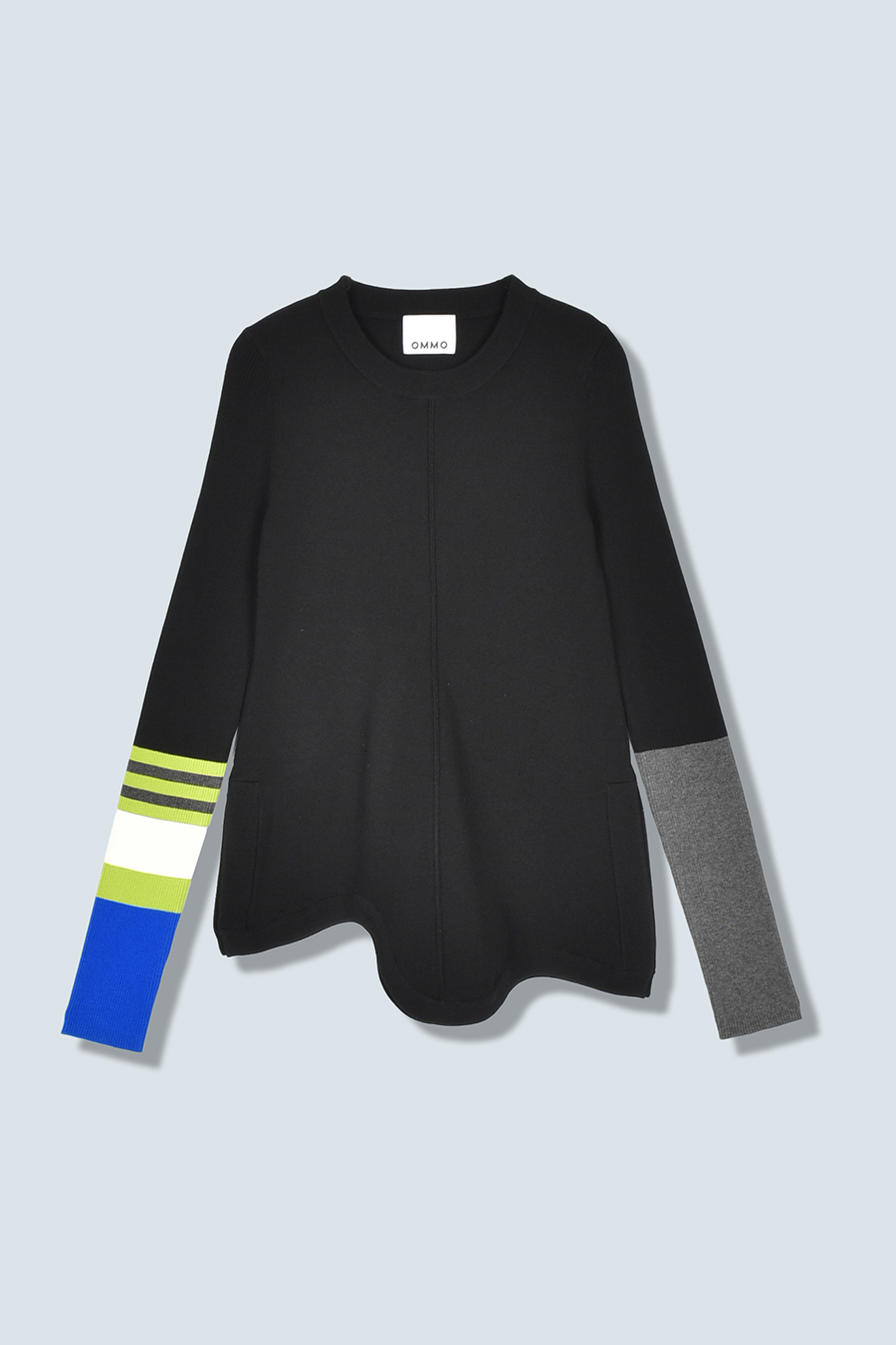 ROUND HEM BLOCKING KNIT TOP