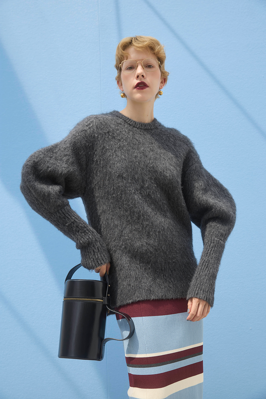 VOLUME SLEEVE KNIT TOP