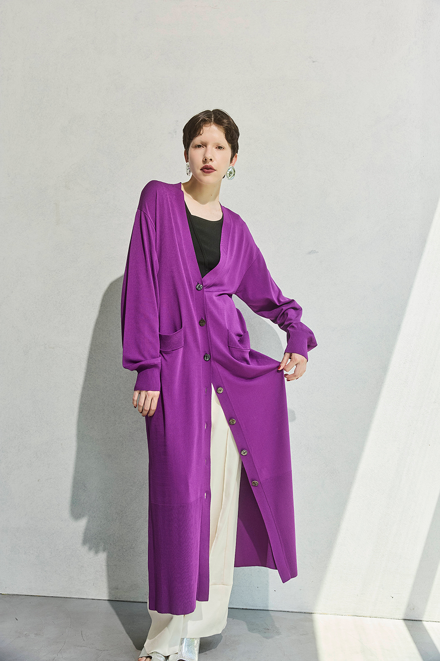 V NECK KNIT LONG CD