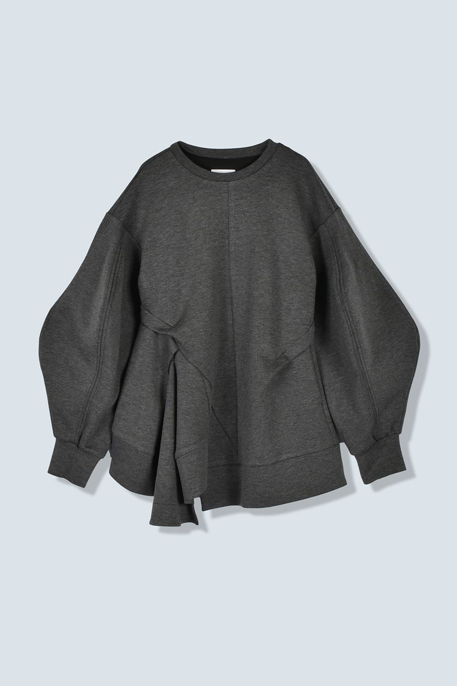 DOUBLE CURVE SLEEVE TOP