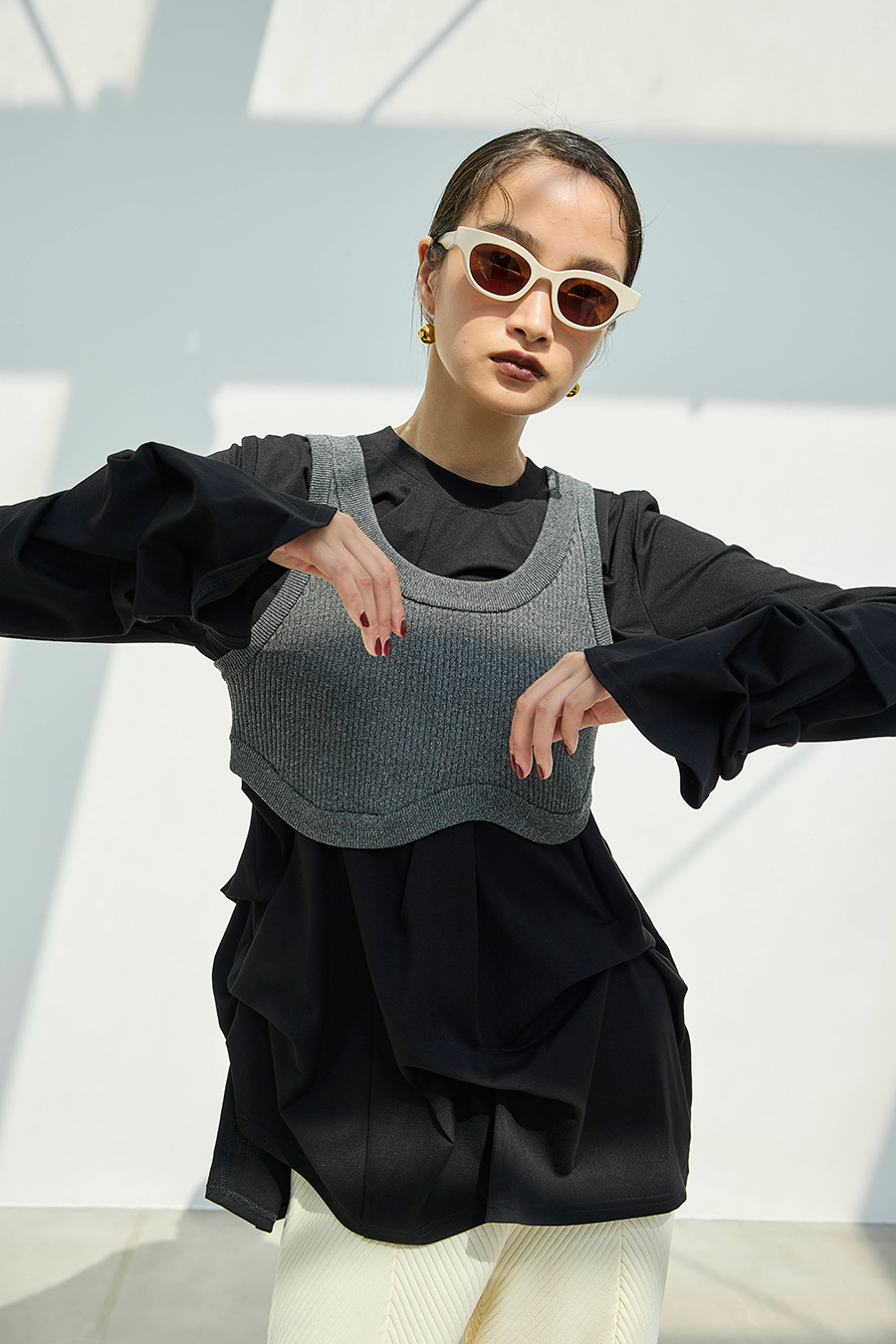 TUCK DRAPE LONG SLEEVE TOP