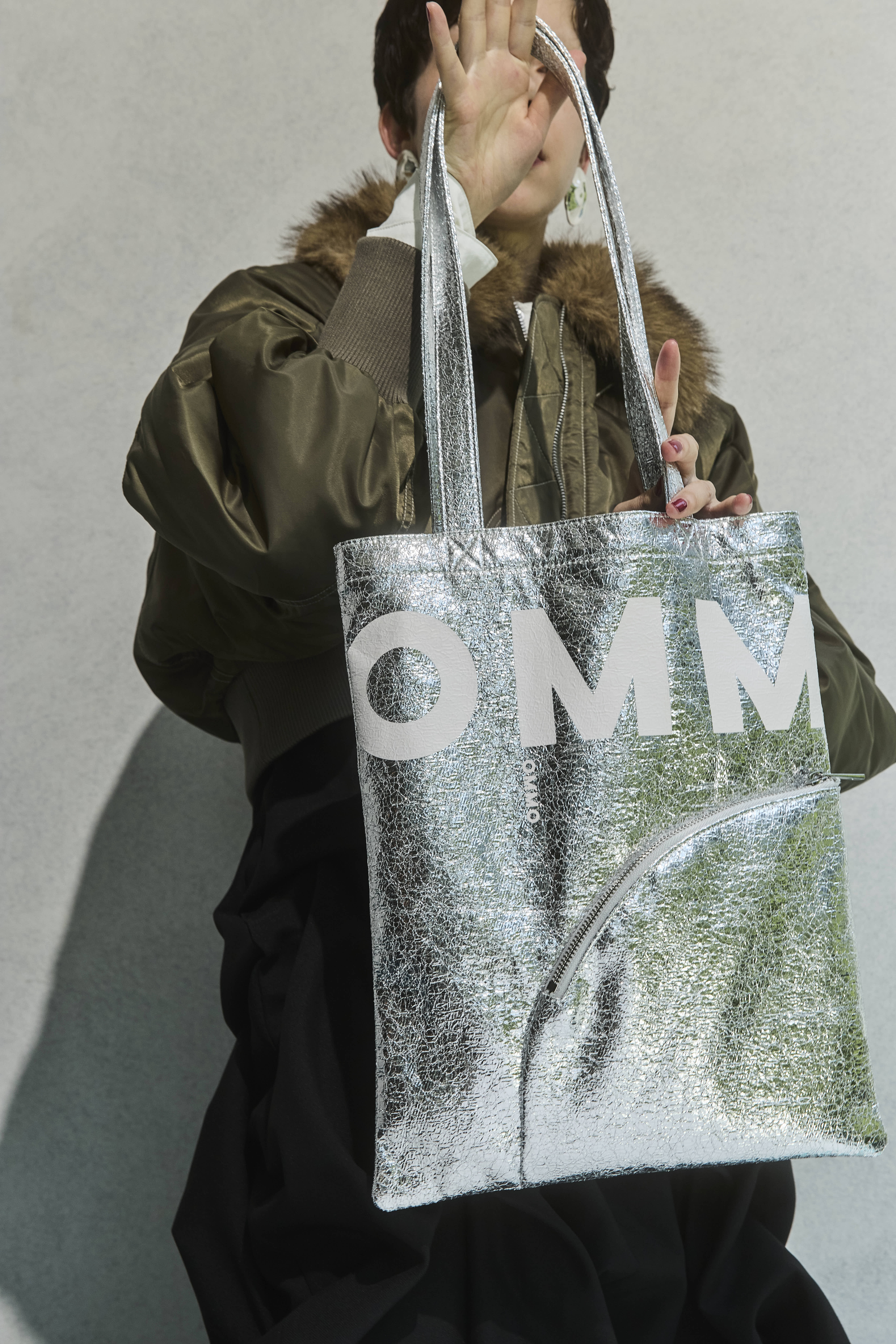 ARCH POCKET TOTE